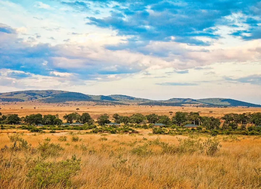 safari-in-kenya-mokoro
