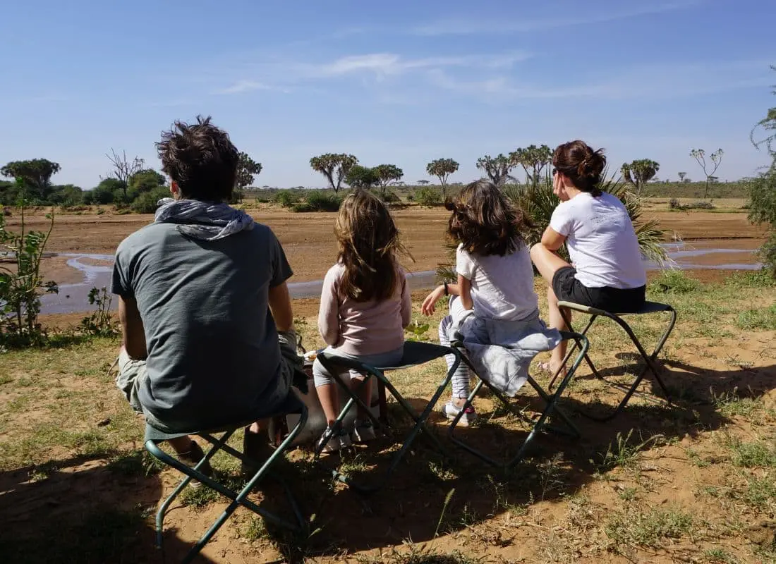 safari-in-kenya-mokoro