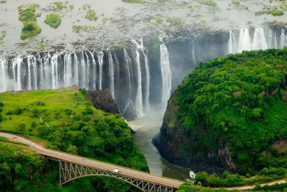 viaggi-in-zambia-victoria-falls-mokoro