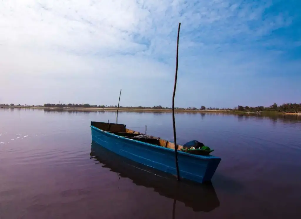 4-viaggi-in-senegal-lago-retba-mokoro