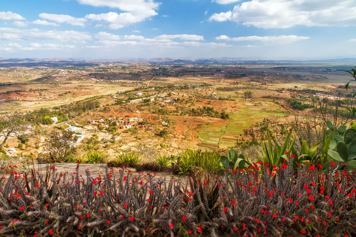 Mokoro Tours Viaggi in Africa Ambohimanga collina Madagascar