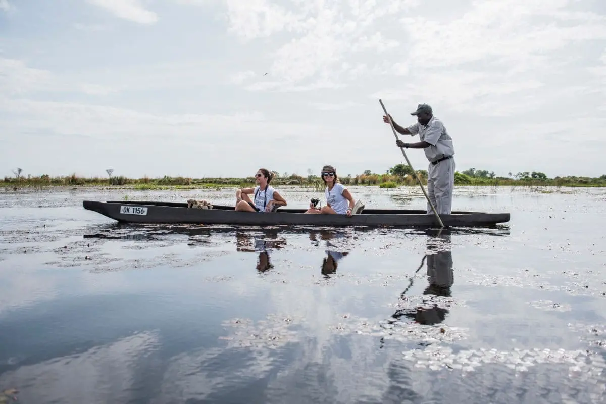 safari-in-barca-nel-delta-dell-okavango-mokoro